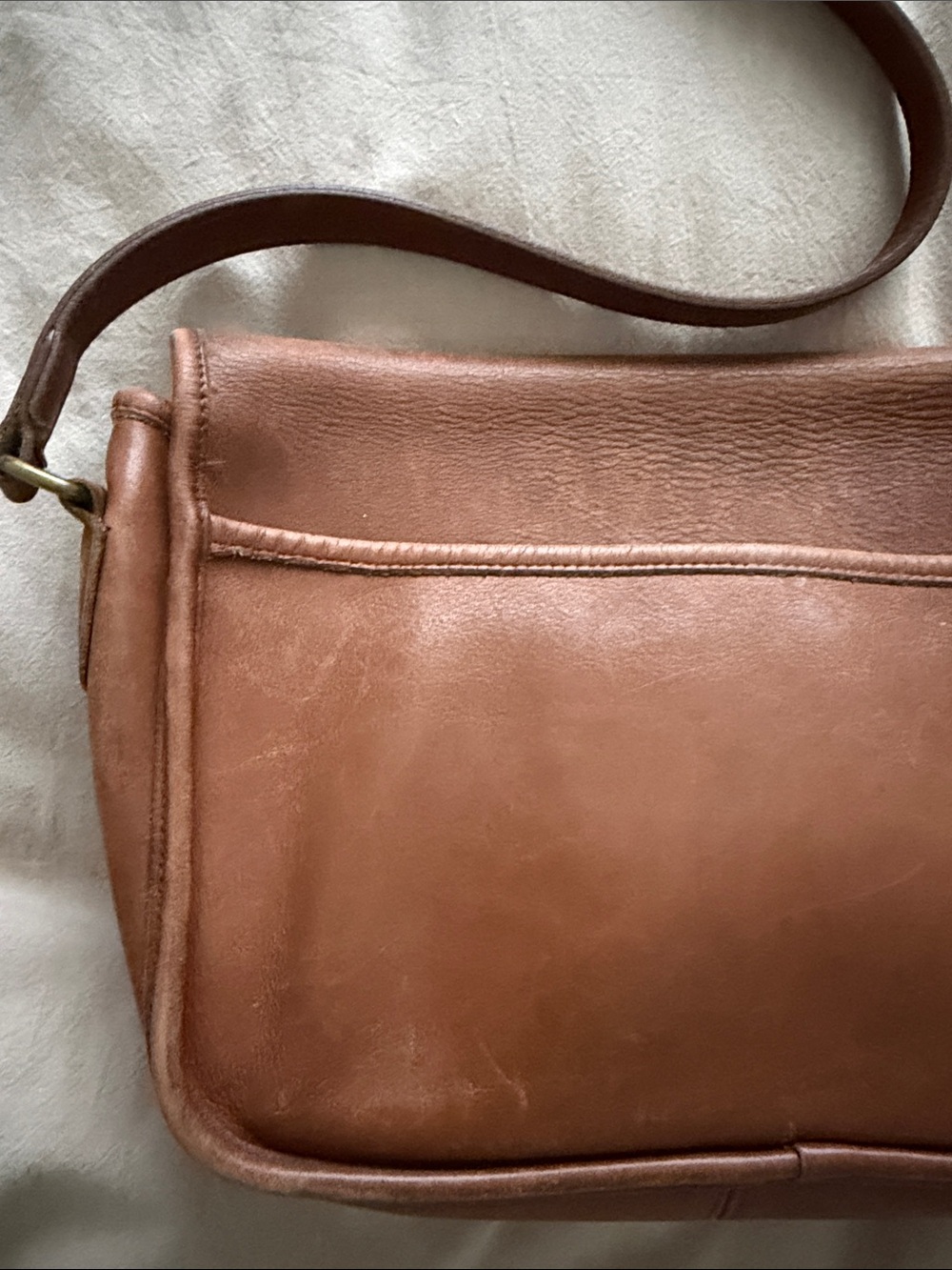 Coach Brown Leather Crossbody Bag with Gold Turn-Lock - Picture 7 of 12